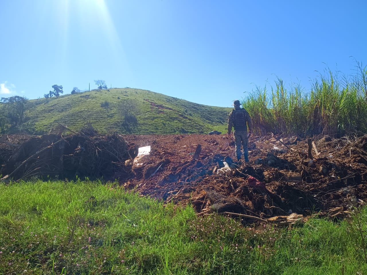 Aterro é identificado em área de preservação permanente em Aperibé 